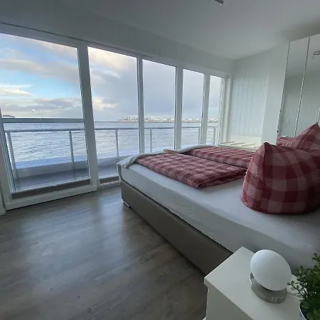 Schwimmendes Ferienhaus Hausboot Antares One By Seeblick Ferien Oro Hébergement de vacances *